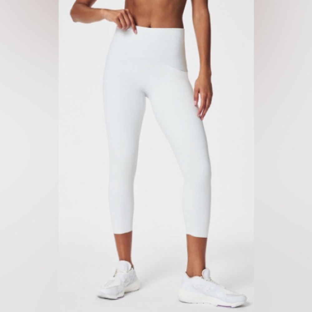 Very Rare SPANX Bootie Boost 7/8 Leggings